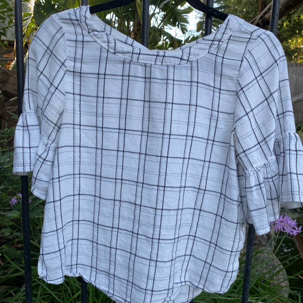 Susina White Windowpane Plaid Ruffle Sleeve Top